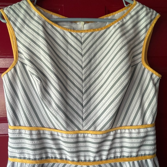 London Times white striped dress Sz  6 - Picture 2 of 4